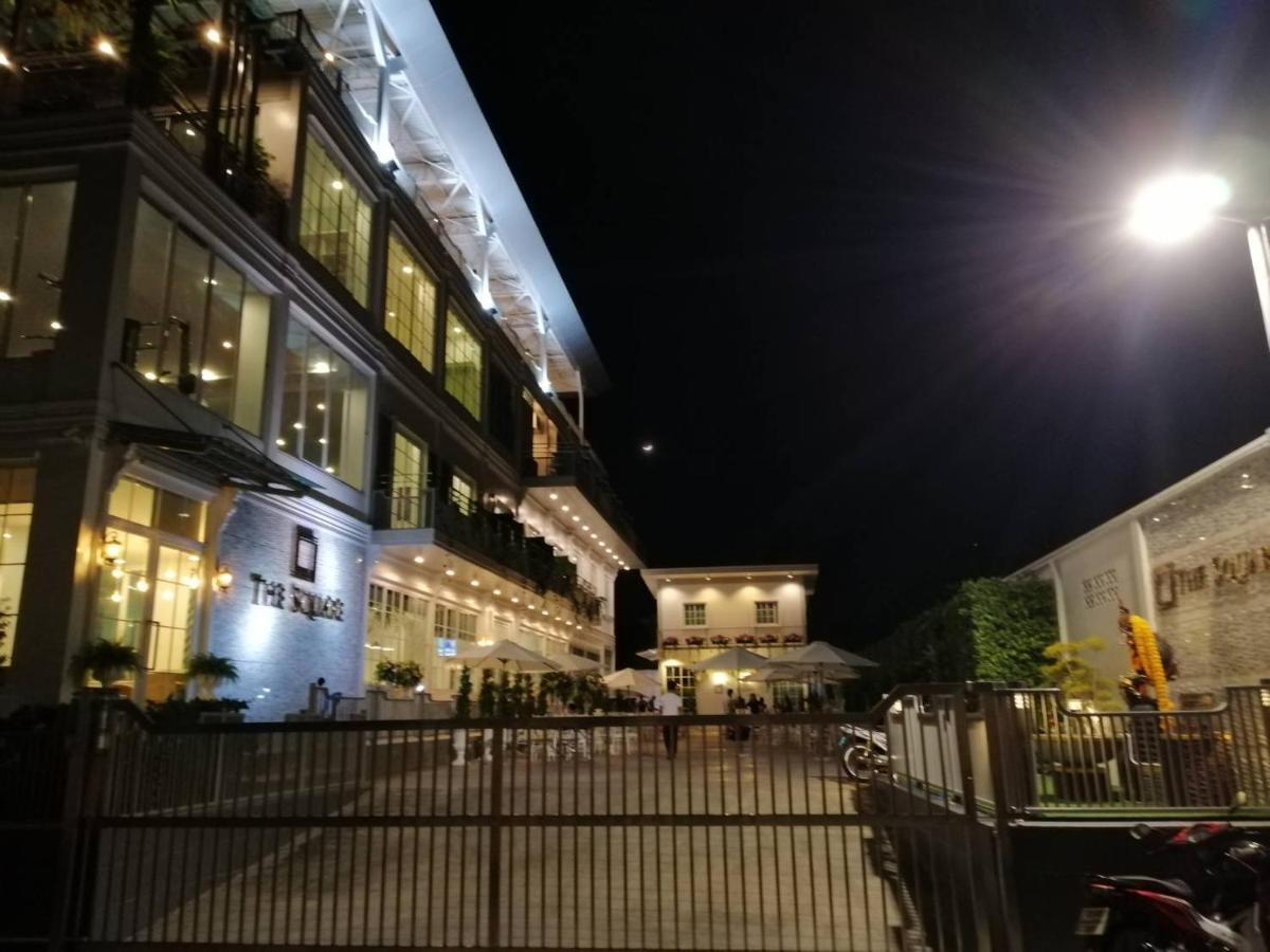 The Square 101 Hotel Bangkok Exterior foto